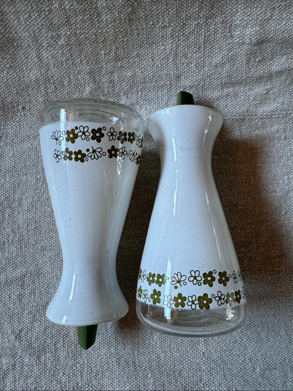 Vintage 1970s Pyrex Salt and Pepper Shakers